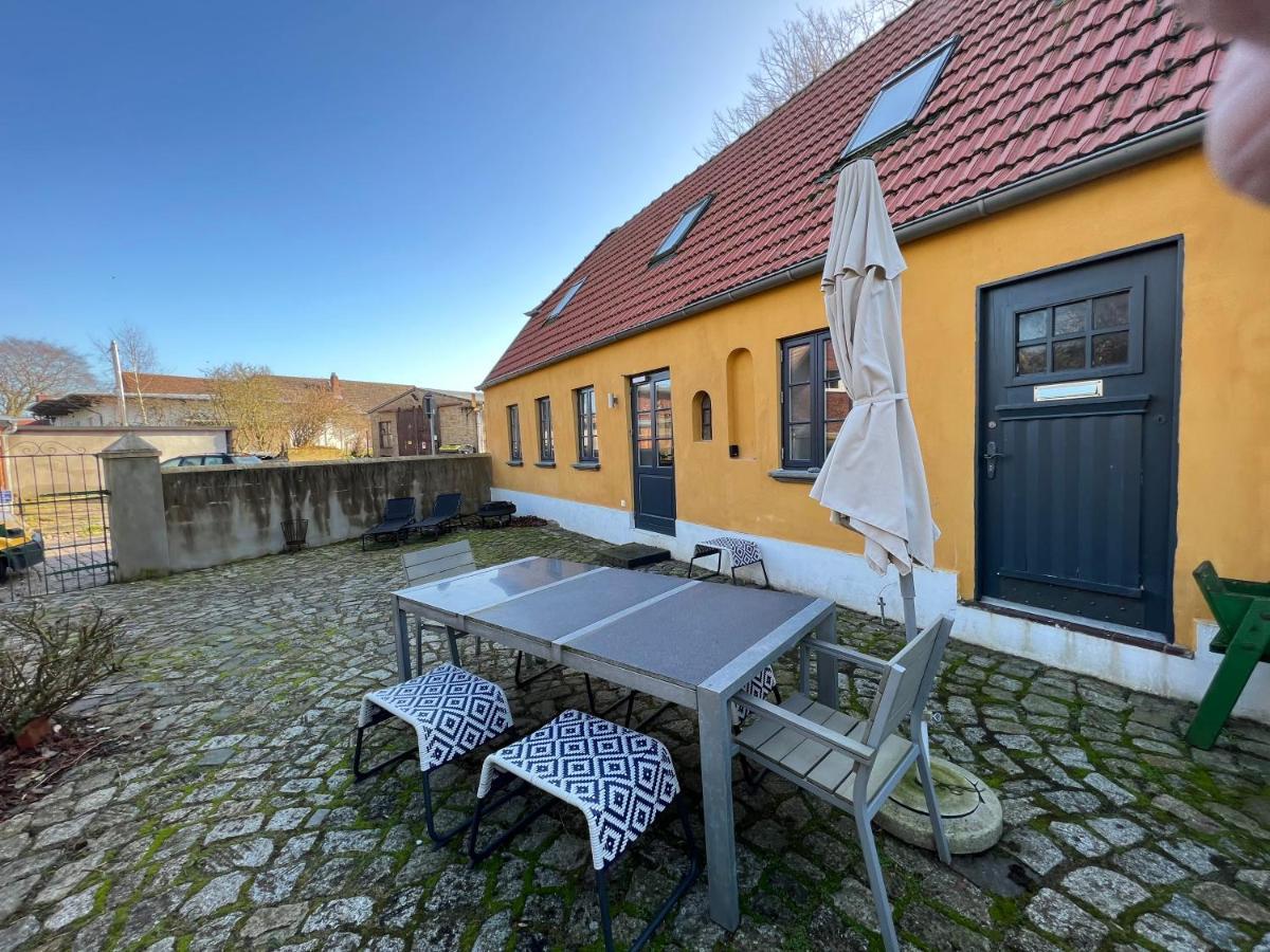 Historisches Pastorat - Villa Mika Fehmarn Bagian luar foto